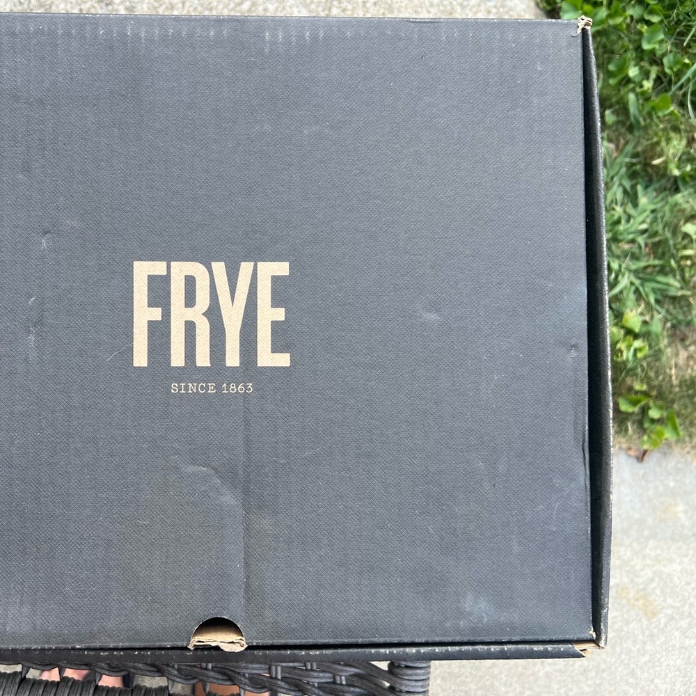 Frye Black Veronica Short Boot 7.5 - Picture 7 of 8